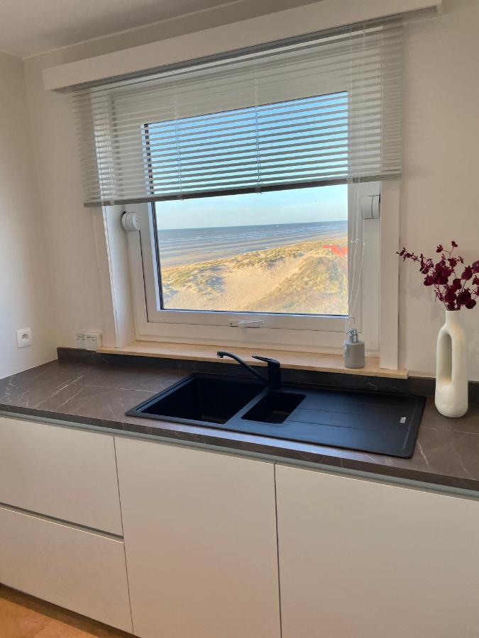 Koksijde Zeedijk Res Manh Apartment Bagian luar foto