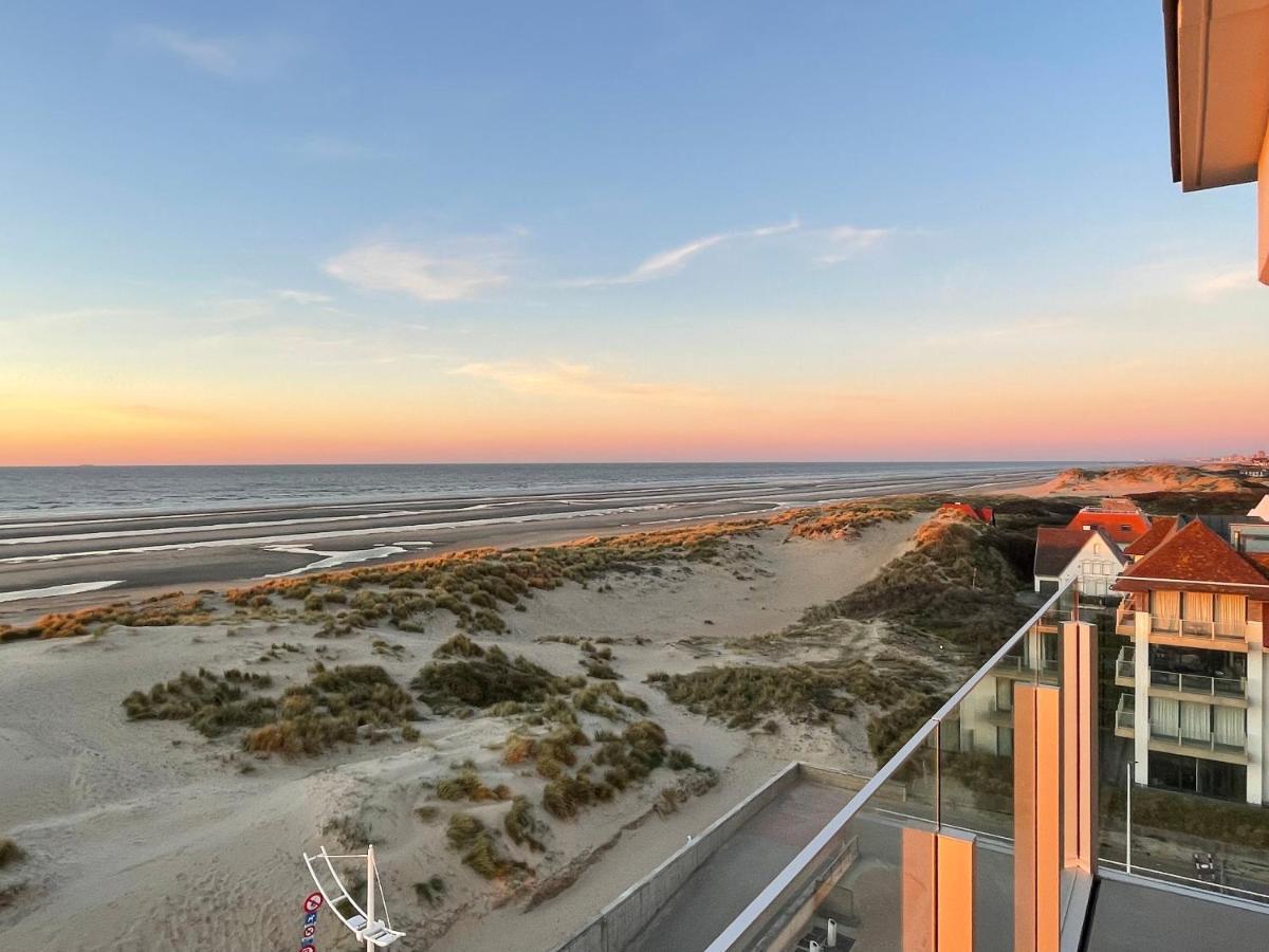 Koksijde Zeedijk Res Manh Apartment Bagian luar foto